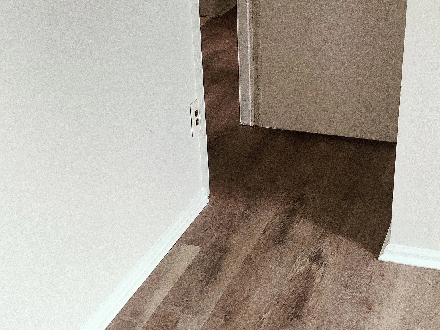 3 bed, 1.5 bath, 2043 sqft, $2,500 — Photo 1