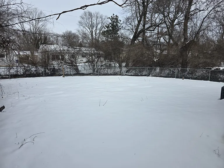1225 Redman Blvd — Photo 10