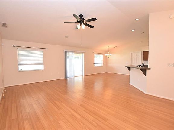 4th image of 1119 Merrimack Blvd