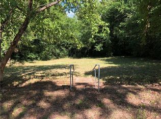 215 N Hickory St, Harrison, AR 72601