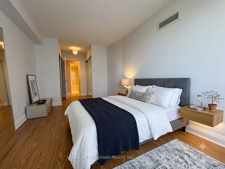 1055 Bay St #1908 — Photo 15