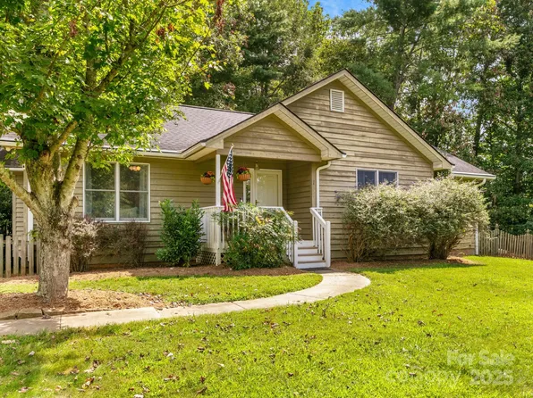 1 Clarks Chapel Ridge Rd, Weaverville, NC 28787