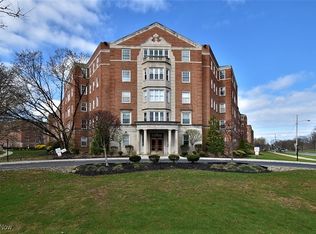 13800 Fairhill Rd APT 317, Shaker Hts, OH 44120