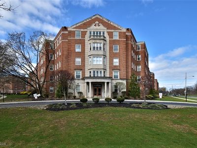 13800 Fairhill Rd APT 317, Shaker Hts, OH, 44120