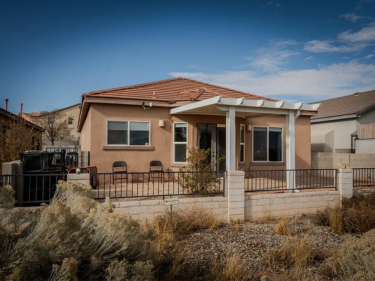 Troon Dr SE — Photo 29
