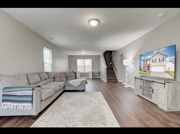 609 Treyburn Lakes Way, Indianapolis, IN 46239