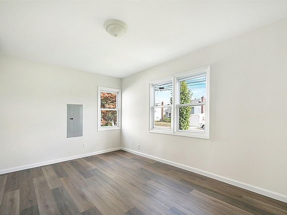 4th image of 110 East Dr Floor 2