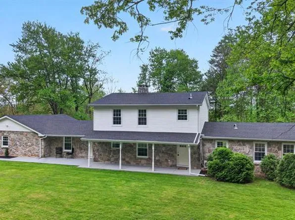 503 Whitman Ln, Middletown, PA 17057