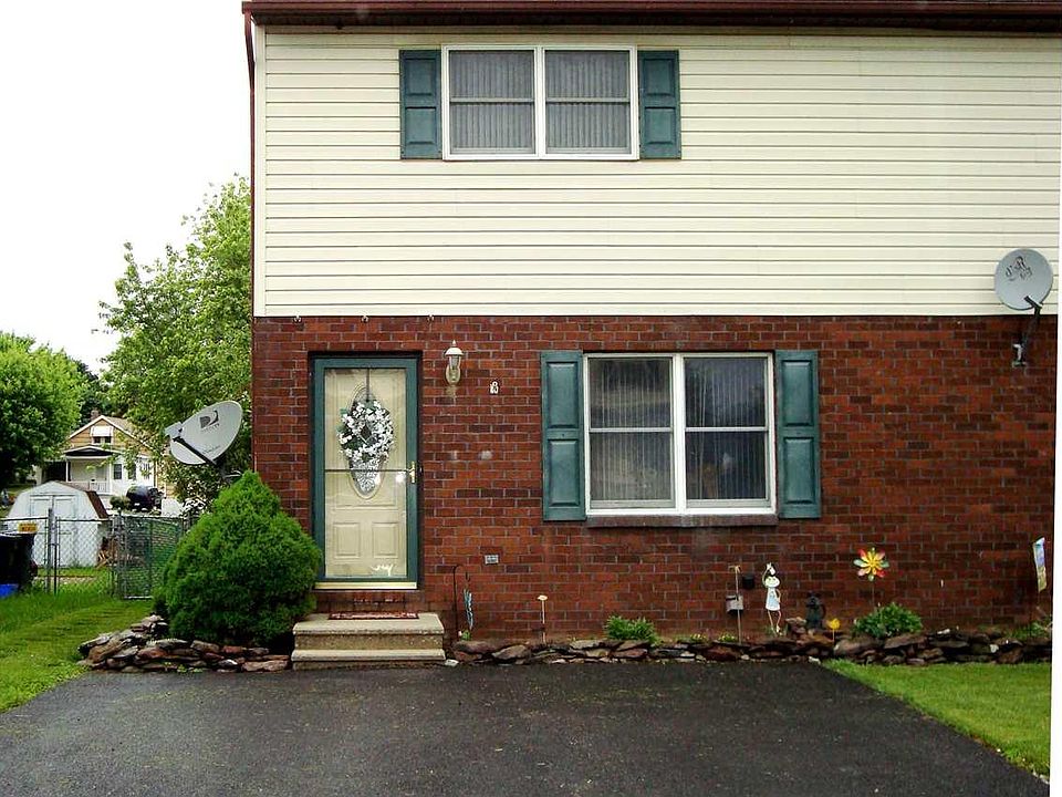 1st image of 4 Heights Ave