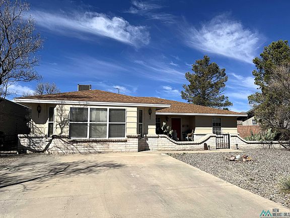 2nd image of 505 Camino Del Cielo