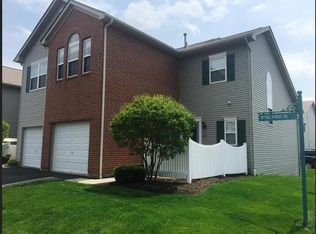 656 Mystic Pointe Dr, Lewis Center, OH 43035
