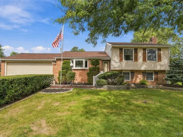 693 Lincoln Ave, Lockport, NY 14094