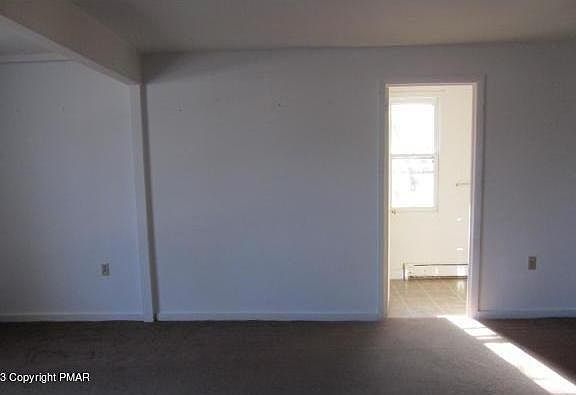 3rd image of 247 Coolbaugh Rd Unit 201-203-205