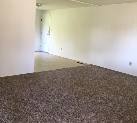 2nd image of 3656 Paris Blvd