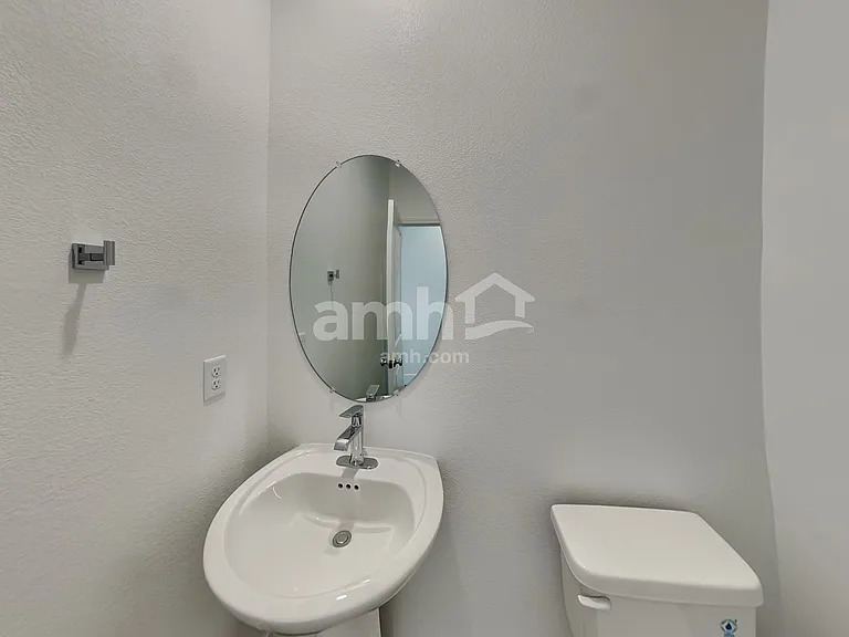 5835 Astapor St — Photo 7