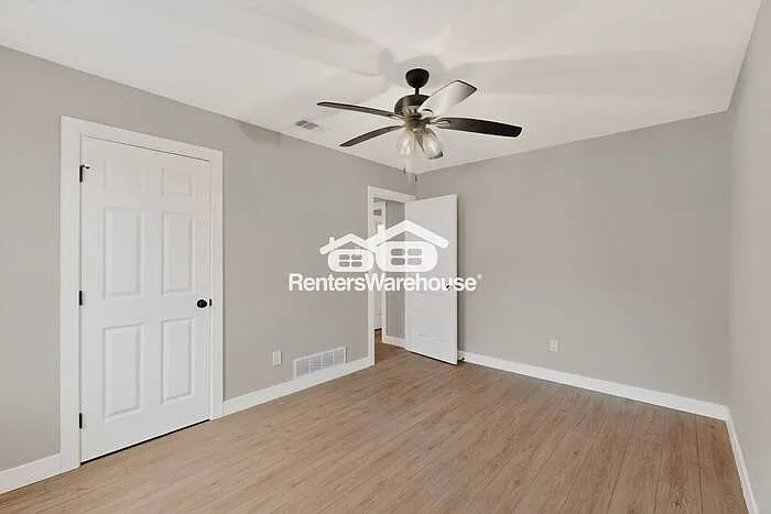 1002 Westminster Ln — Photo 33