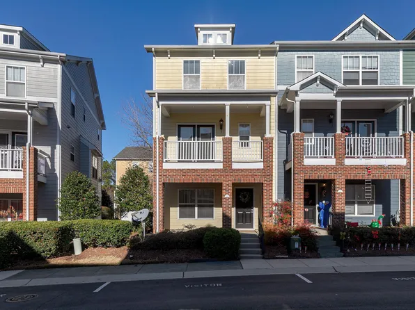 310 Kinellan Ln, Cary, NC 27519