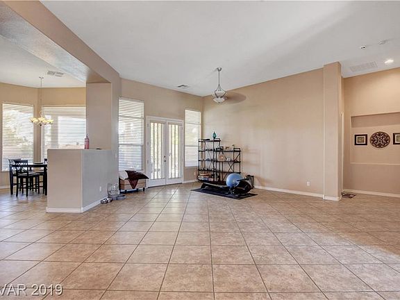 5th image of 6113 Jubilee Gardens Ave