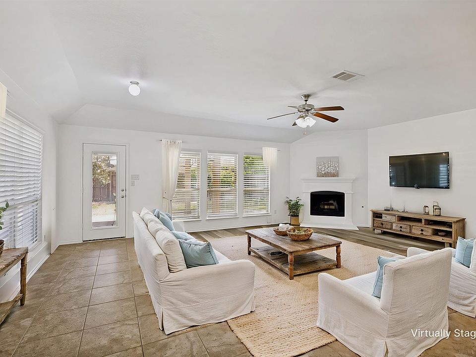 1st image of 10125 Horseshoe Ln