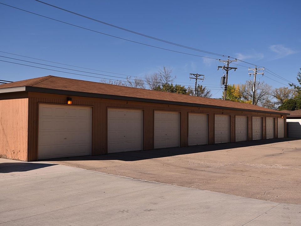 2nd image of 2505 W Country Club Dr S #1
