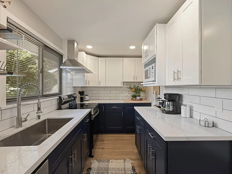 5116 S Brighton St — Photo 3