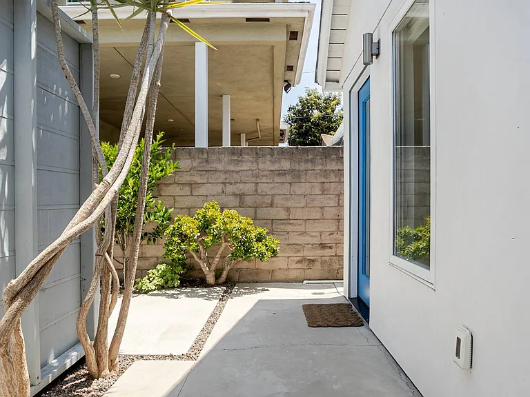 4055 Coolidge Ave #A — Photo 17