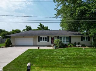 5156 Corvallis Dr, Mount Pleasant, MI 48858