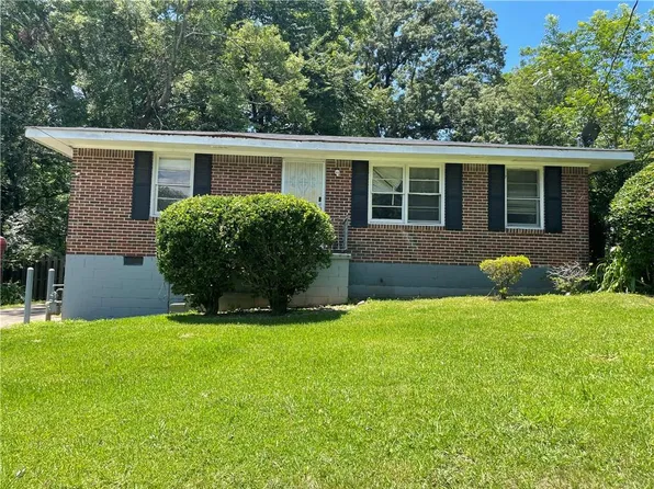11 Oak Dr SW, Atlanta, GA 30354