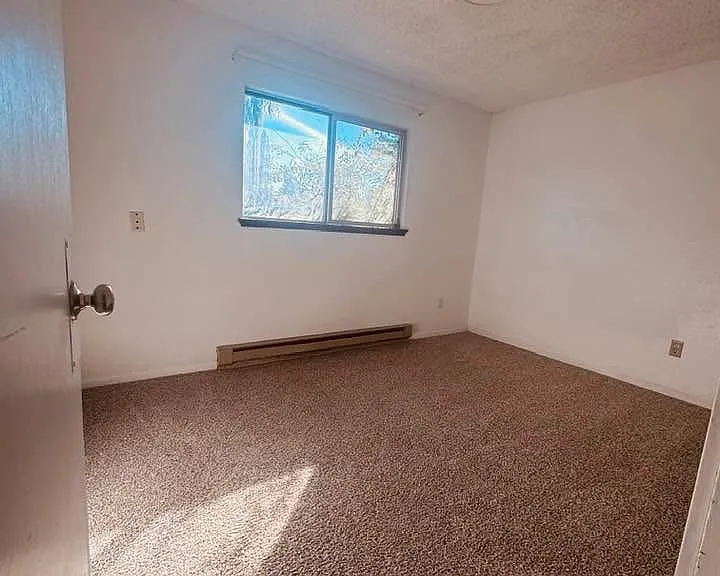 102 E Helena Ave — Photo 10