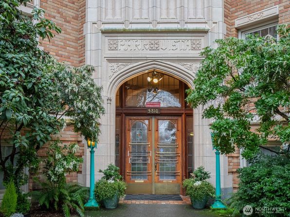 5810 NE Cowen Place #305, Seattle, WA 98105