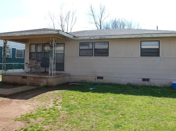 1106 Shirley Dr, Tuscumbia, AL 35674