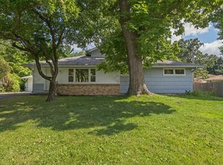 11225 Ewing Cir, Bloomington, MN 55431