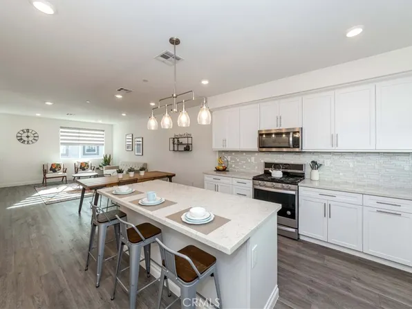 1206 Spinnaker Ln, Harbor City, CA 90710