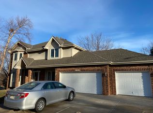 14926 Erskine St, Omaha, NE 68116