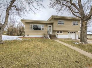 236 Markay Pl, Rapid City, SD 57702