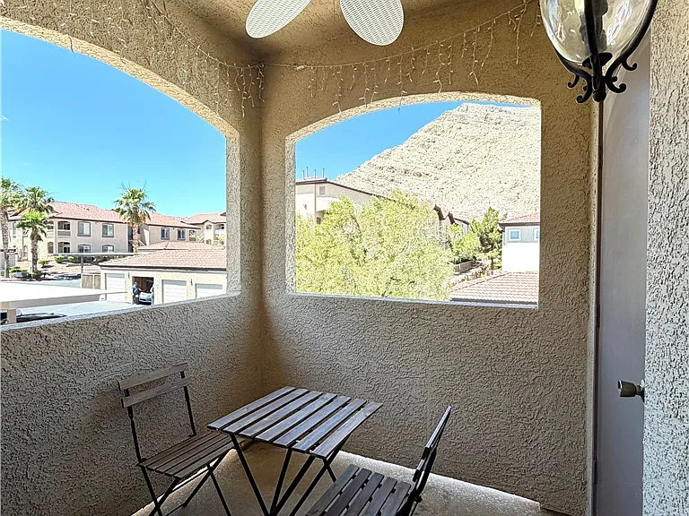 3574 Desert Cliff St #201 — Photo 21