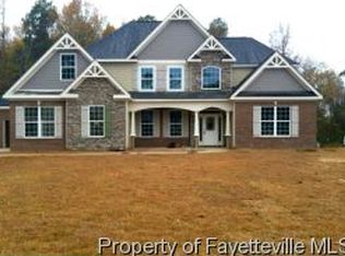 1924 Willowbrae Dr, Eastover, NC 28312