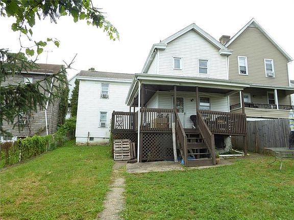 4th image of 1104 Lower Meadow Ave