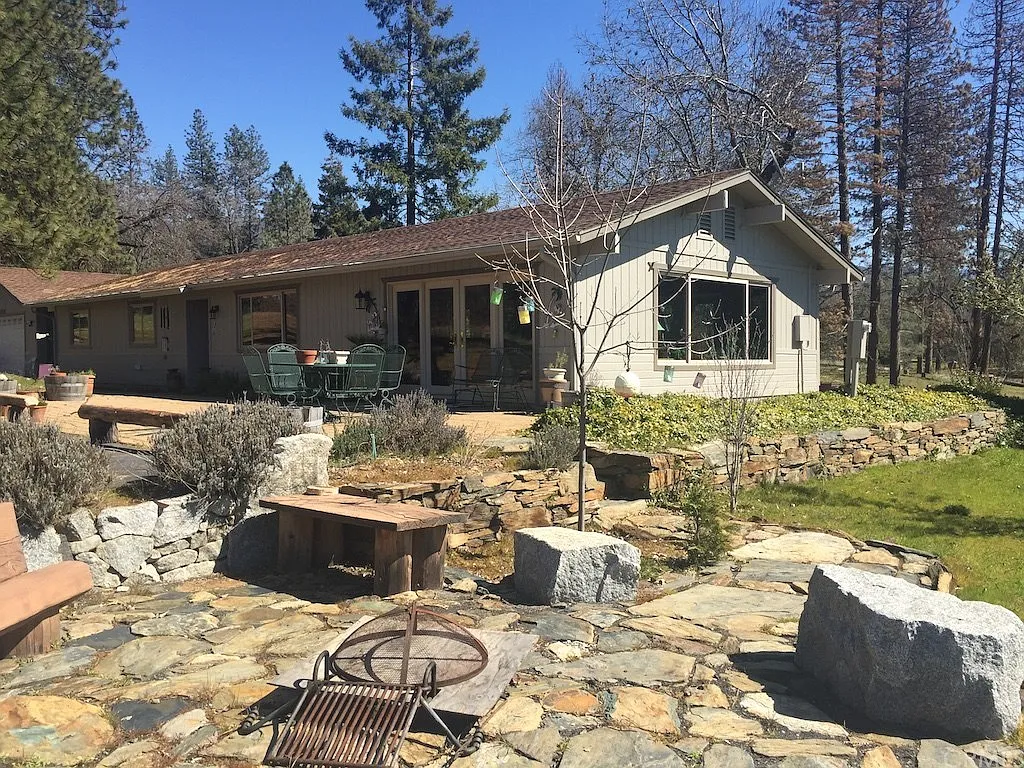5008 Fox Creek Rd photo 1