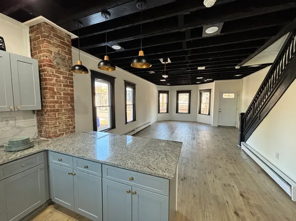 94 River St #94, Carbondale, PA 18407