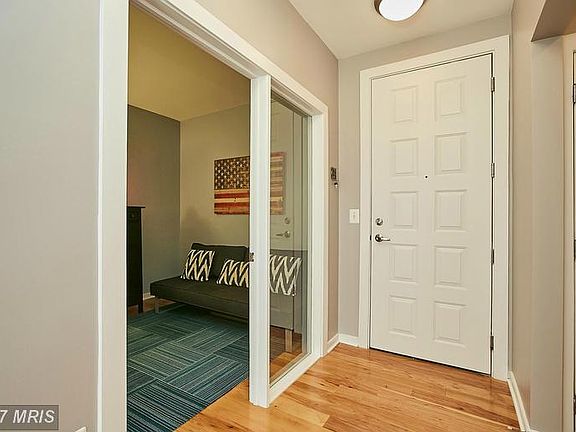 4th image of 2200 N Westmoreland St Unit 418