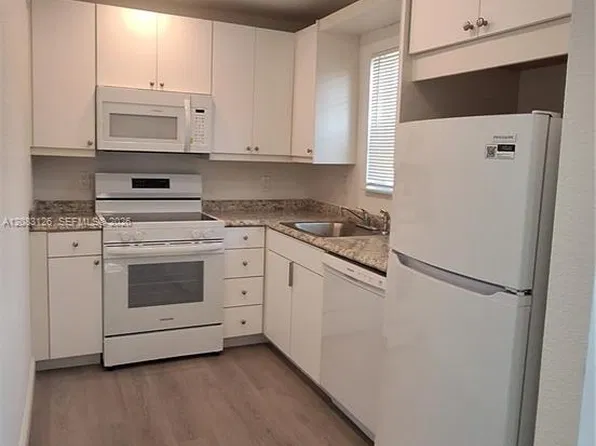 4990 E Sabal Palm Blvd APT 202, Tamarac, FL 33319