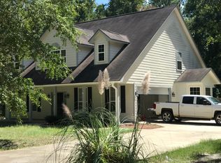 71 Leigh Ln, Woodbine, GA 31569