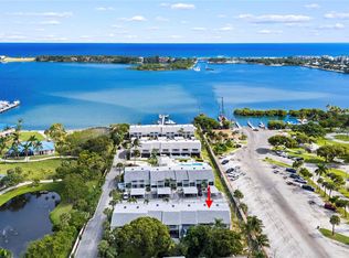 630 NE 20th Ln, Boynton Beach, FL 33435