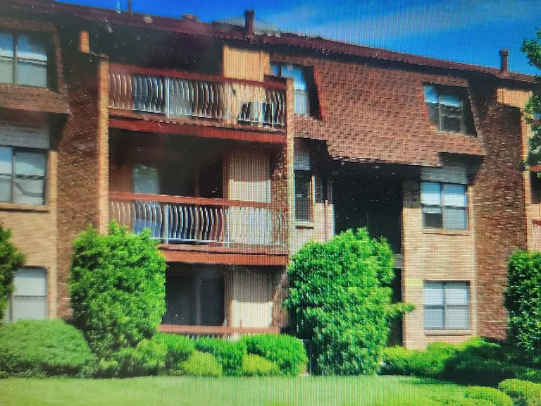 1516 Raspberry Ct #1516 — Photo 9