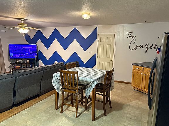 5th image of 914 Fairview Ct