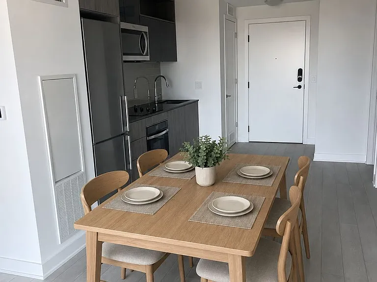 70 Princess St E #1409 — Photo 2