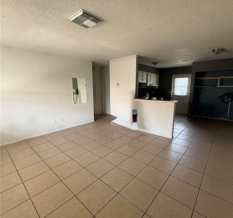 1st image of 5456 10th Ave