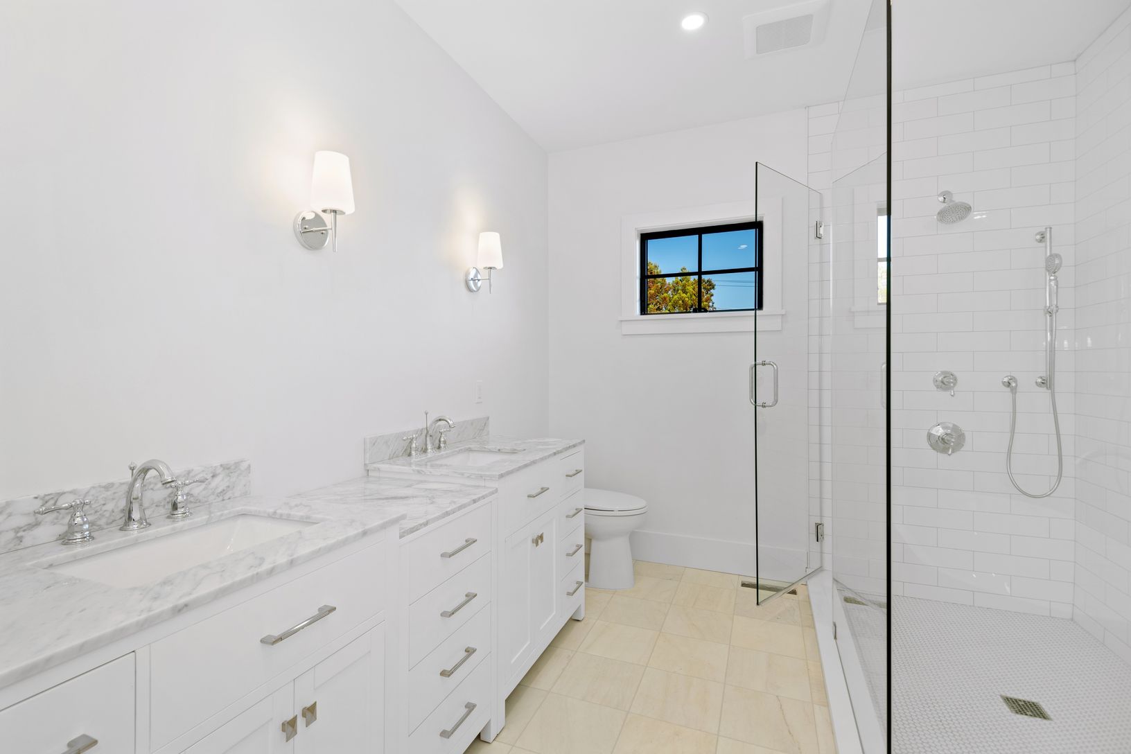 Downstairs Primary Ensuite Bathroom