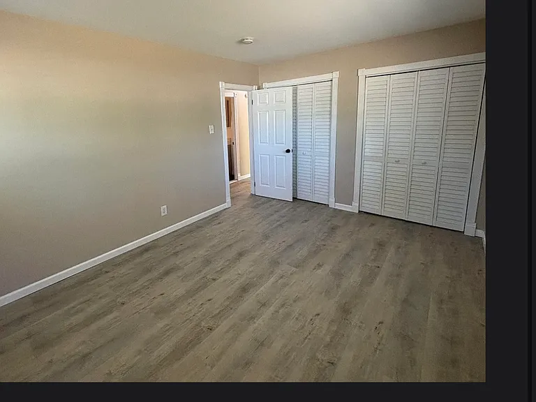 11 Oxford Dr — Photo 5